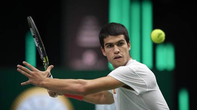 年终总决赛鏖战戴维斯杯，阿尔卡拉斯点燃赛场