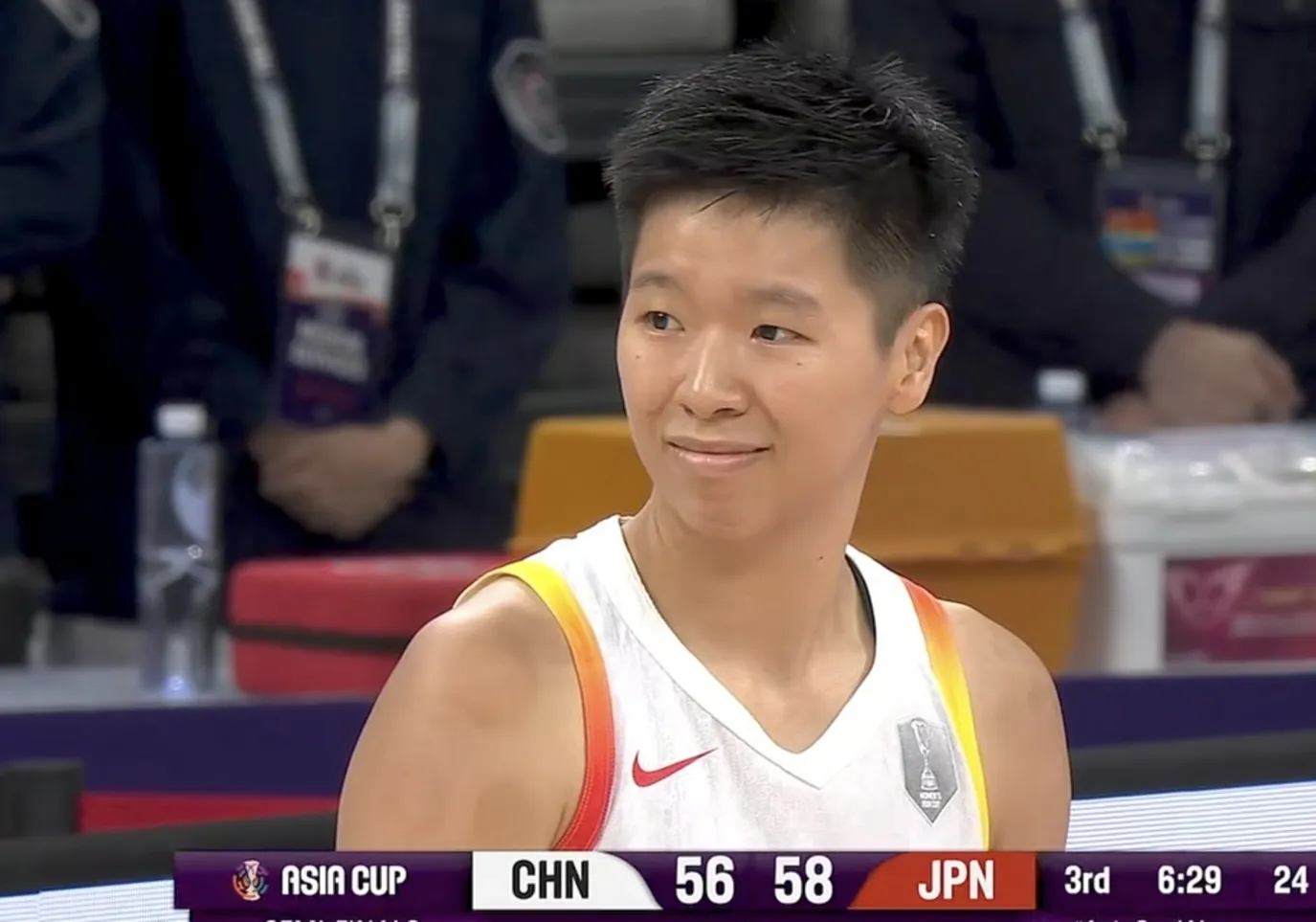 中国队力克日本队，奥恰洛夫关键制胜