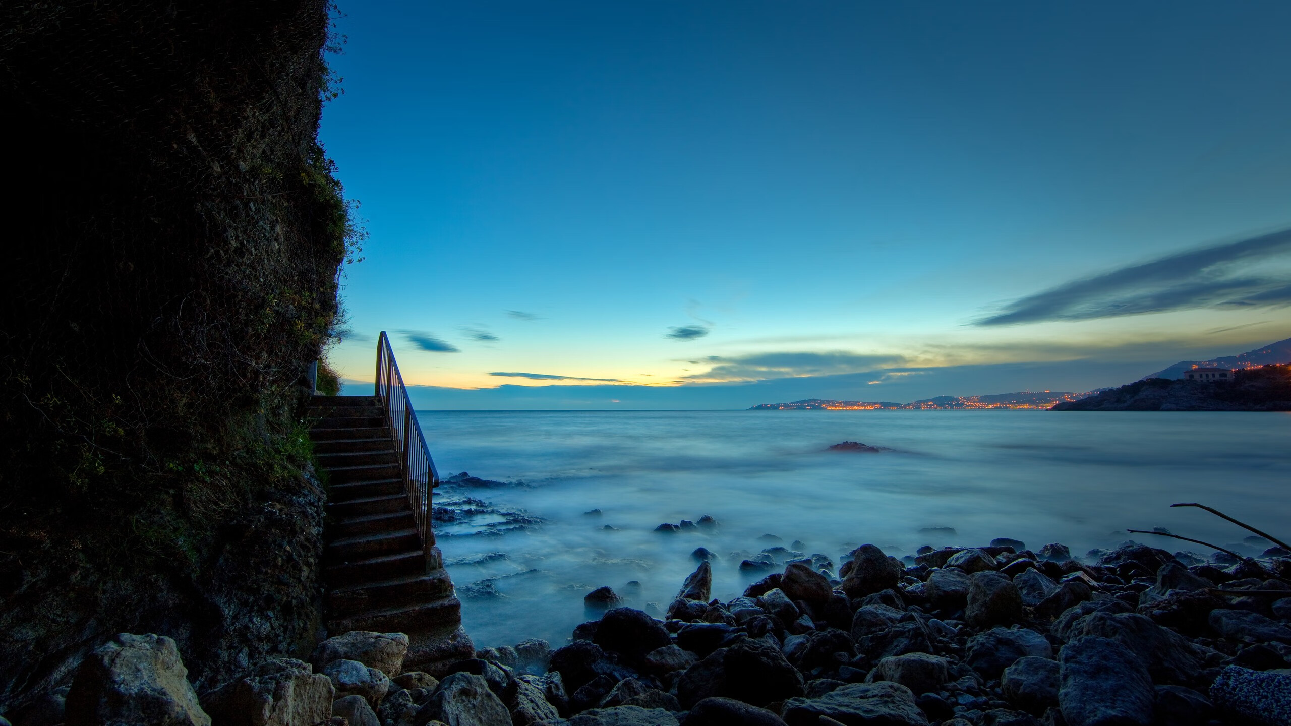 神祇之夜,当库尔图瓦成为凡人唯一仰望的高度