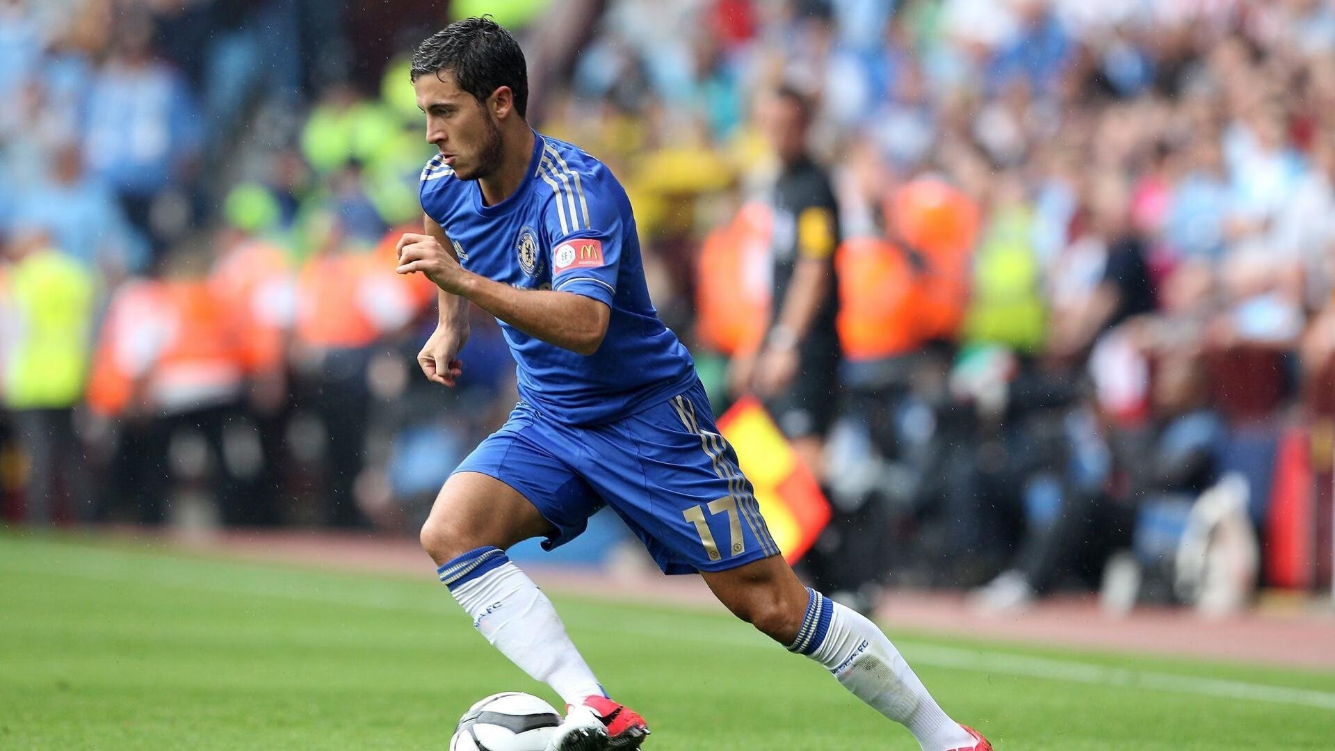 当绿茵巅峰对话篮球突围，欧冠决赛与鹈鹕雄鹿关键战的唯一性交响