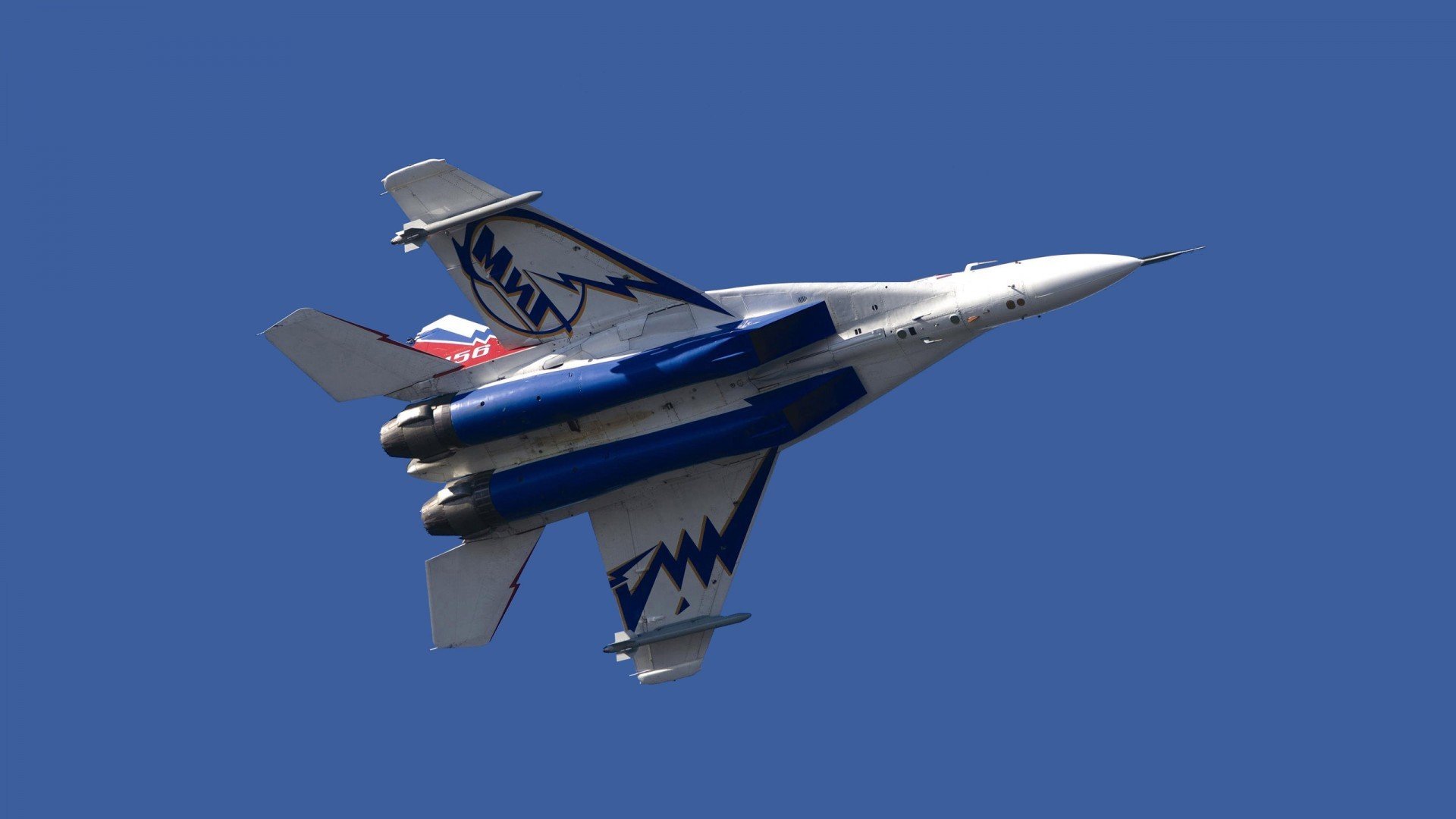 独步天下！广厦主场力克劲敌，塔图姆末节闪耀定乾坤