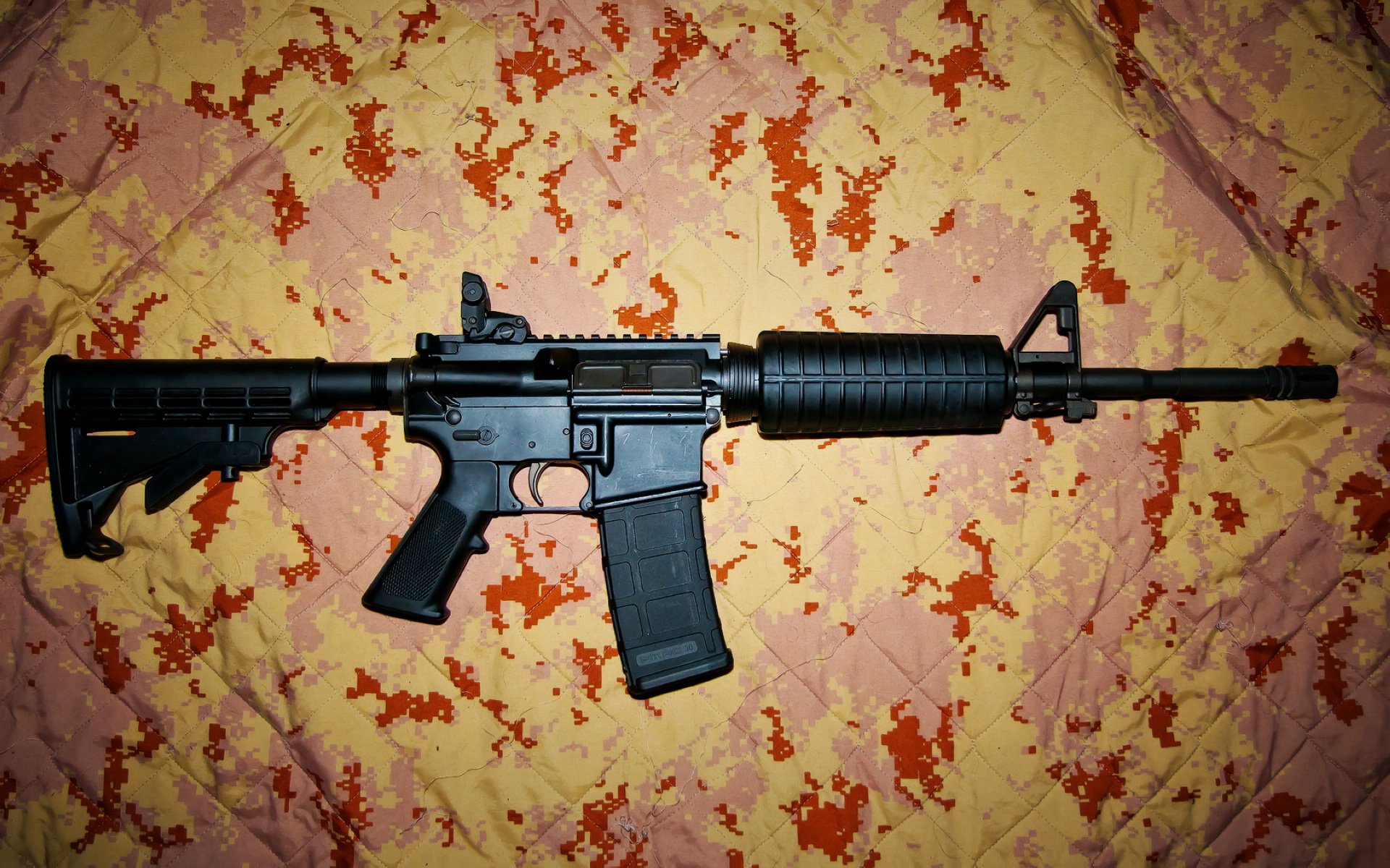 铜墙铁壁与手术刀，哥伦比亚的防守艺术与帕尔默的致命一击